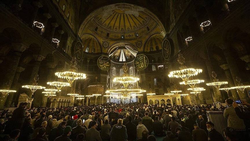 Mevlid Kandili’nde sevdiklerinize gönderebileceğiniz en anlamlı kandil mesajları 3